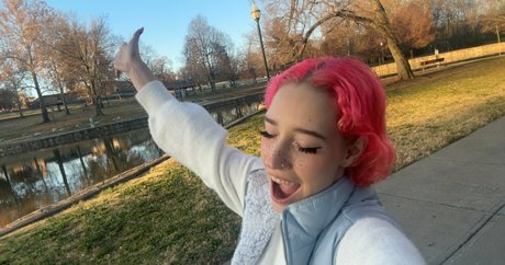 books withari actrice sexy img