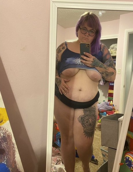 thicc n spooky étoile érotique photos