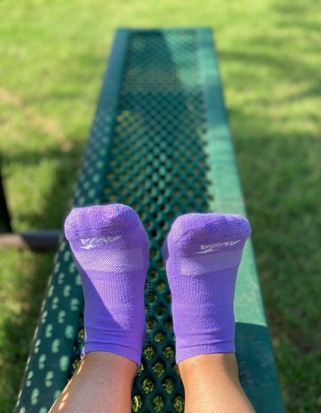 etherealdemie feet modèle parfait img