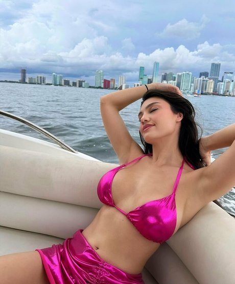 eceozbdk modèle hd photos