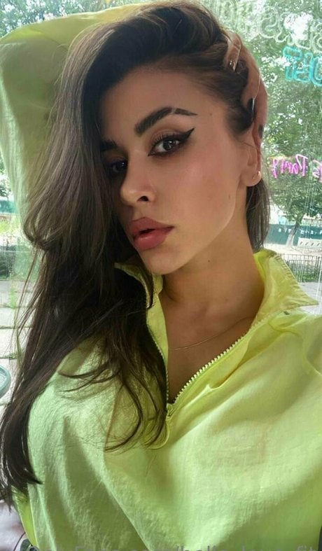 bella love fit star du porno hd photos