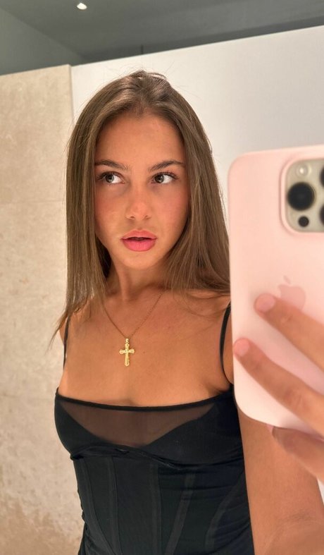 Olivia Bailey jolie actrice photos