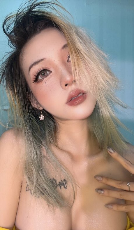 Hasuka95 star érotique galerie