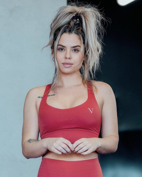 Laurie Doucet Lauriedou7 beau modèle img