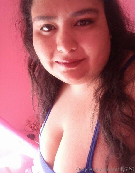 emily726 star du porno en haute qualité image