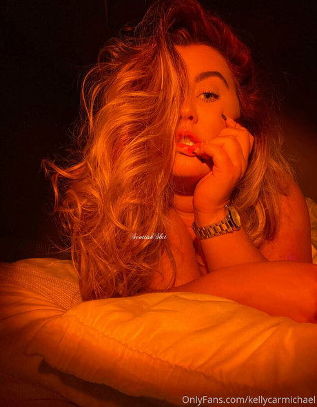 kellycarmichael modèle érotique archive