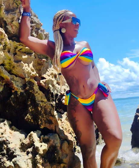 Adelia Soares modèle joli collection