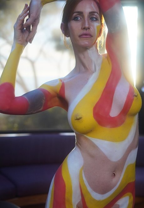 Amber Laflamme modèle sexy des photos