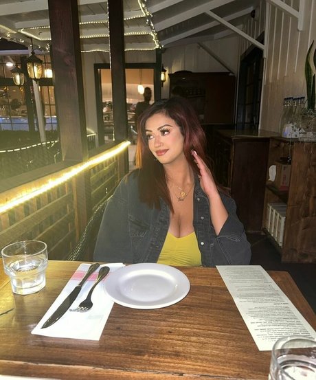 Punjabi Mami étoile adulte image