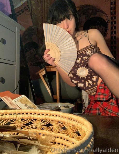 allyalden actrice photo