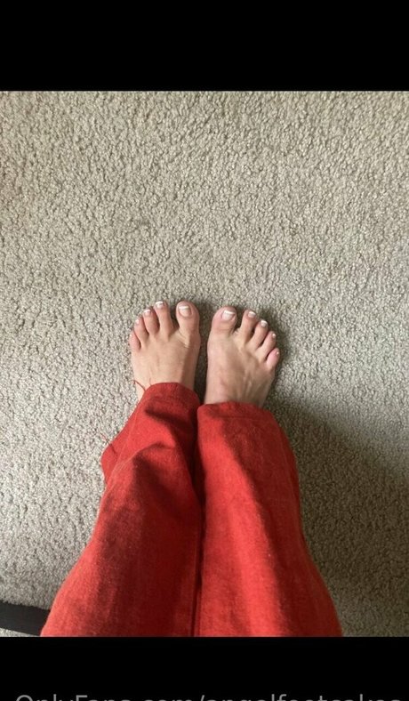 angelfootcakes mannequin image