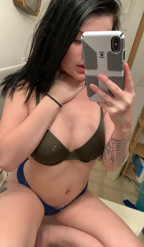 bambi019 star érotique image