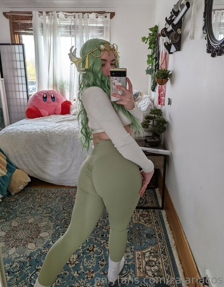 Zalariacos modèle chaud des photos