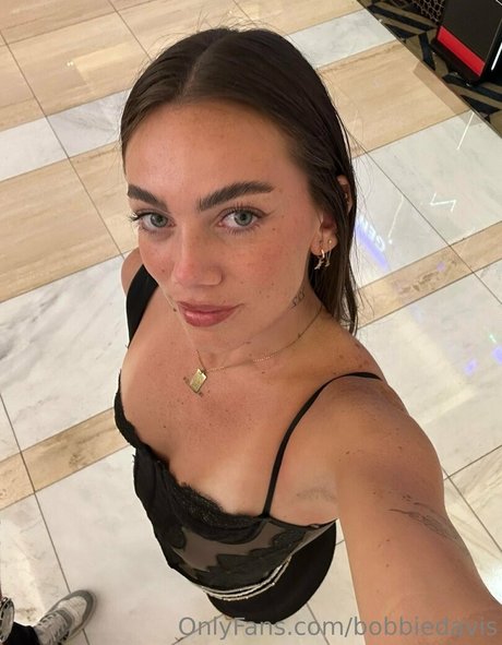 freebobbiesux actrice porno images