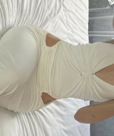 Summer Everitt haut étoile galerie