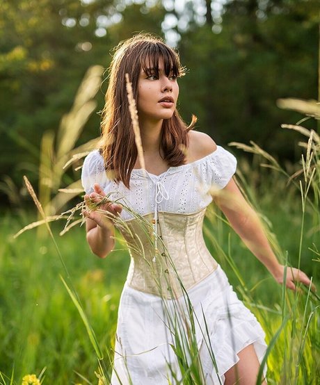 Laneya Grace haut de star du porno photos