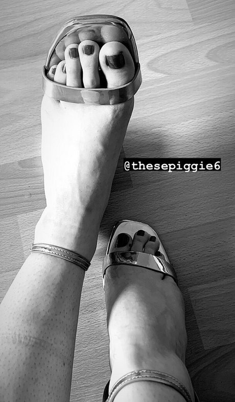 theselilpiggie6 étoile érotique galeries