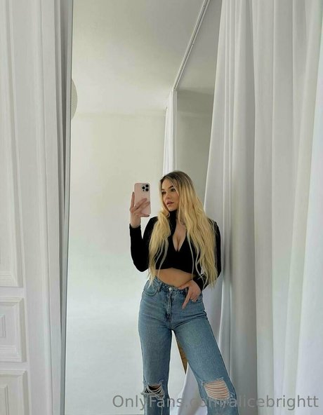 april007free xxx étoile photo