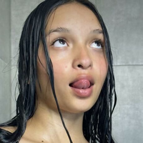 imasofiva actrice artistique galerie