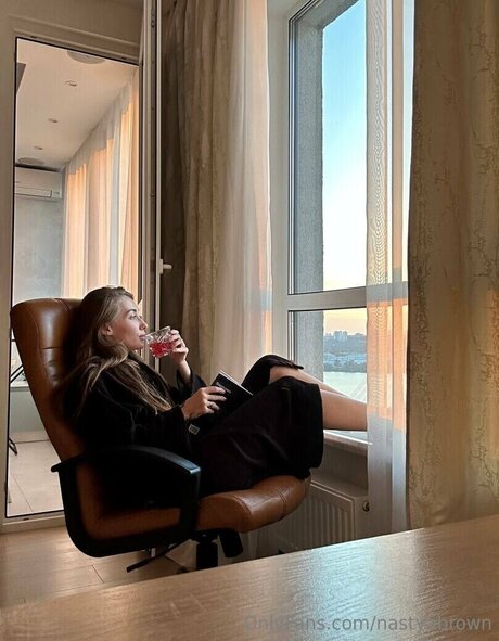 nastyabrown étoile exclusive galeries