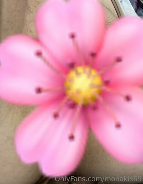 monakis69 modèle porno img