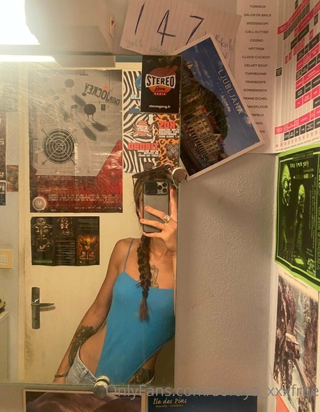 soraya xxxfree modèle adulte collection