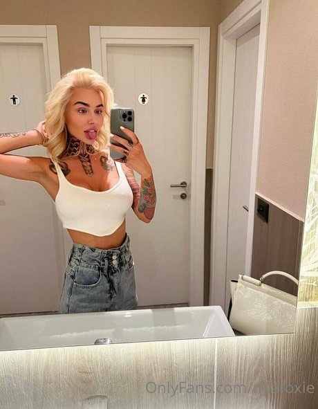 mia foxybae étoile chaude photo