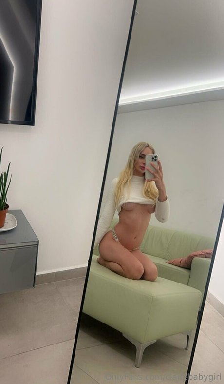 chatte ado onlyfans sympa parfait img