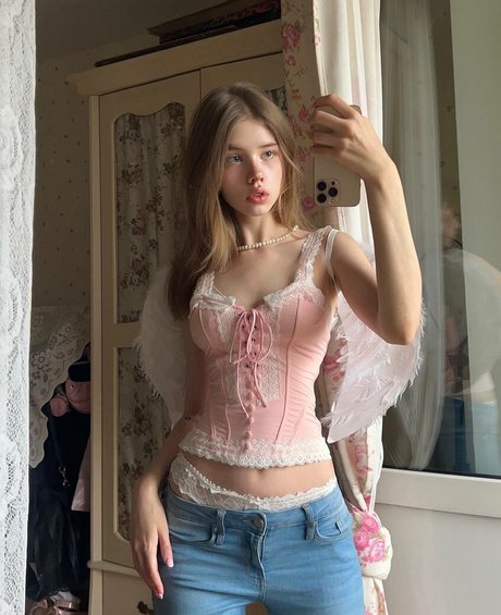 Tero modèle pornographique images