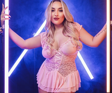 quincyentertainment star exclusive photos