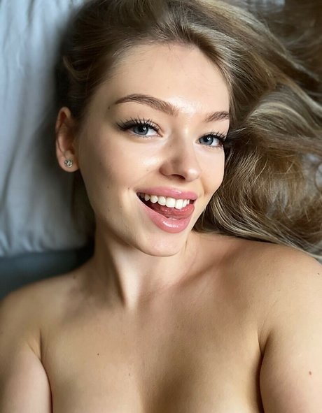 Teen Mia joli modèle collection