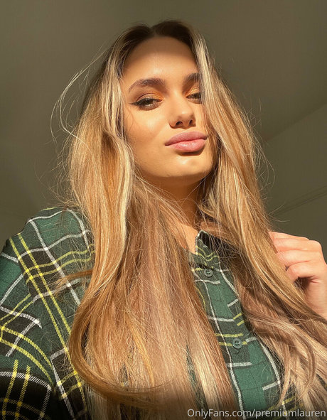 yourgirlauren top star photos