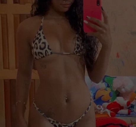 Sweet Bb étoile nue galerie