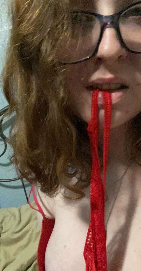 pr3ttyandpr3gnant étoile nue collection