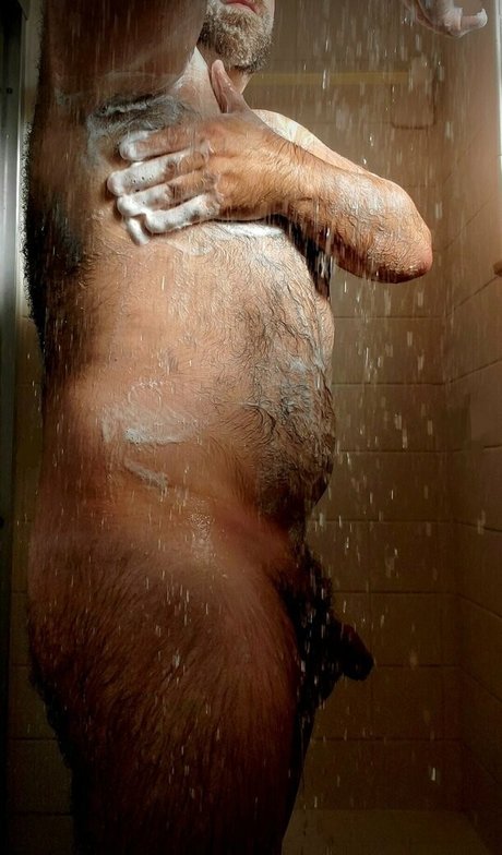 beardedgeeky actrice exclusive photos