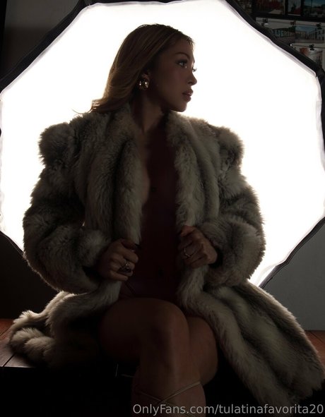 Yvicrowned modèle artistique photo