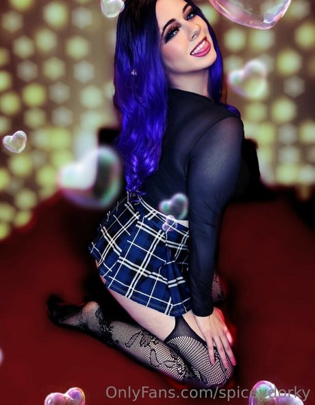 Spicey Dorky modèle érotique image