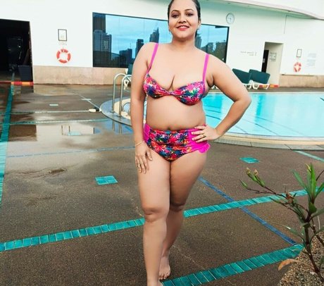 Priyagamree beau modèle archive