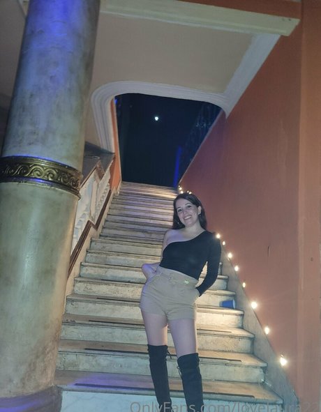 lovelaura22 modèle porno galerie