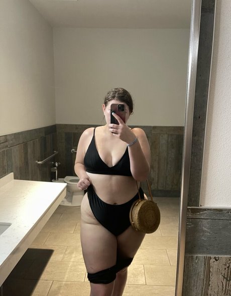 rubypeachfree actrice exclusive photos