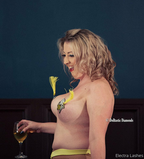 electralashes modèle pornographique photo