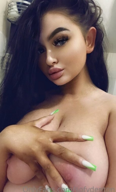 Sofy Denton modèle joli des photos