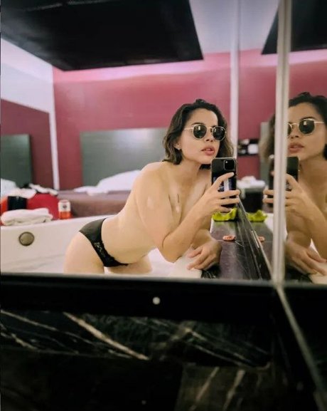 jllanas23 star du porno en haute qualité collection