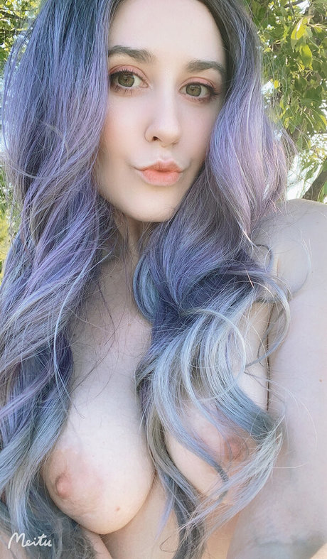 Lunatissa modèle porno photos