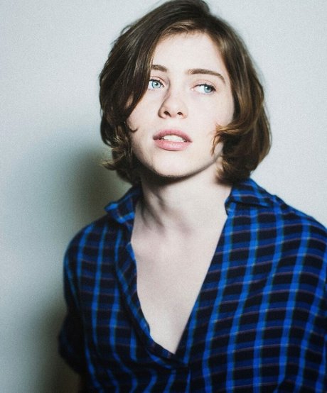 Sophia Lillis modèle pornographique collection