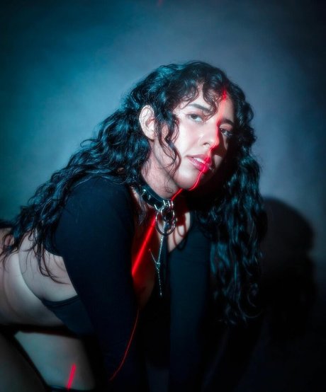 blonde naturelle onlyfans érotique archive