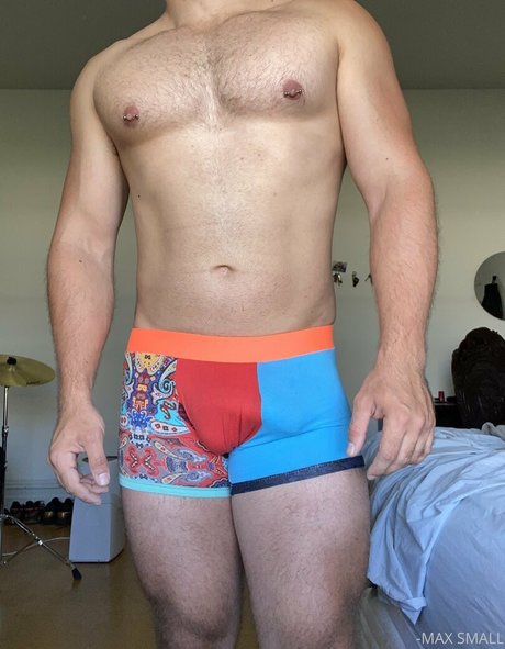 maxsmall joli modèle des photos