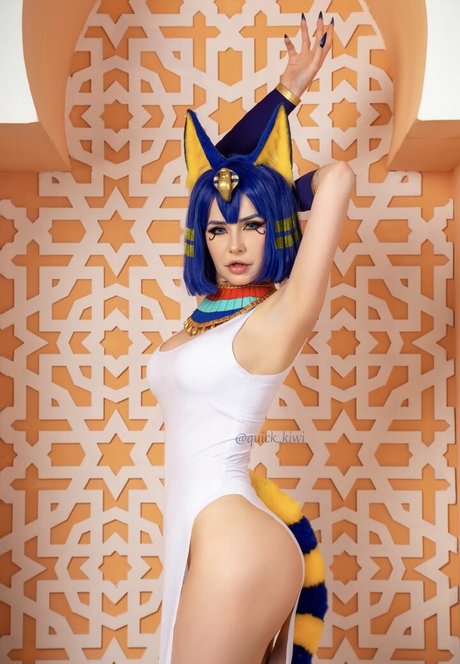 Quick kiwi modèle magnifique images