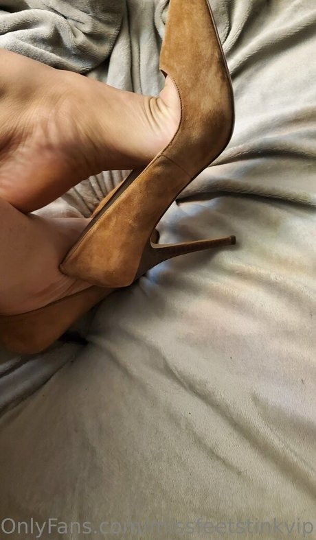 missfeetstinkvip modèle sexy image