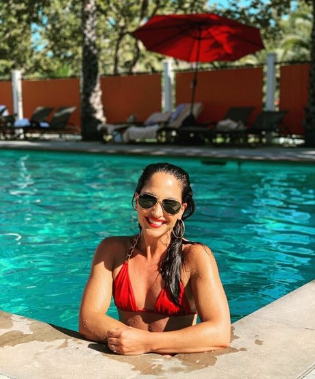 Emily Compagno actrice galerie